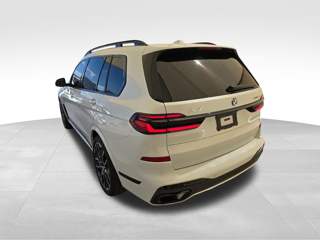 Used 2025 White Metallic BMW xDrive40i image 11