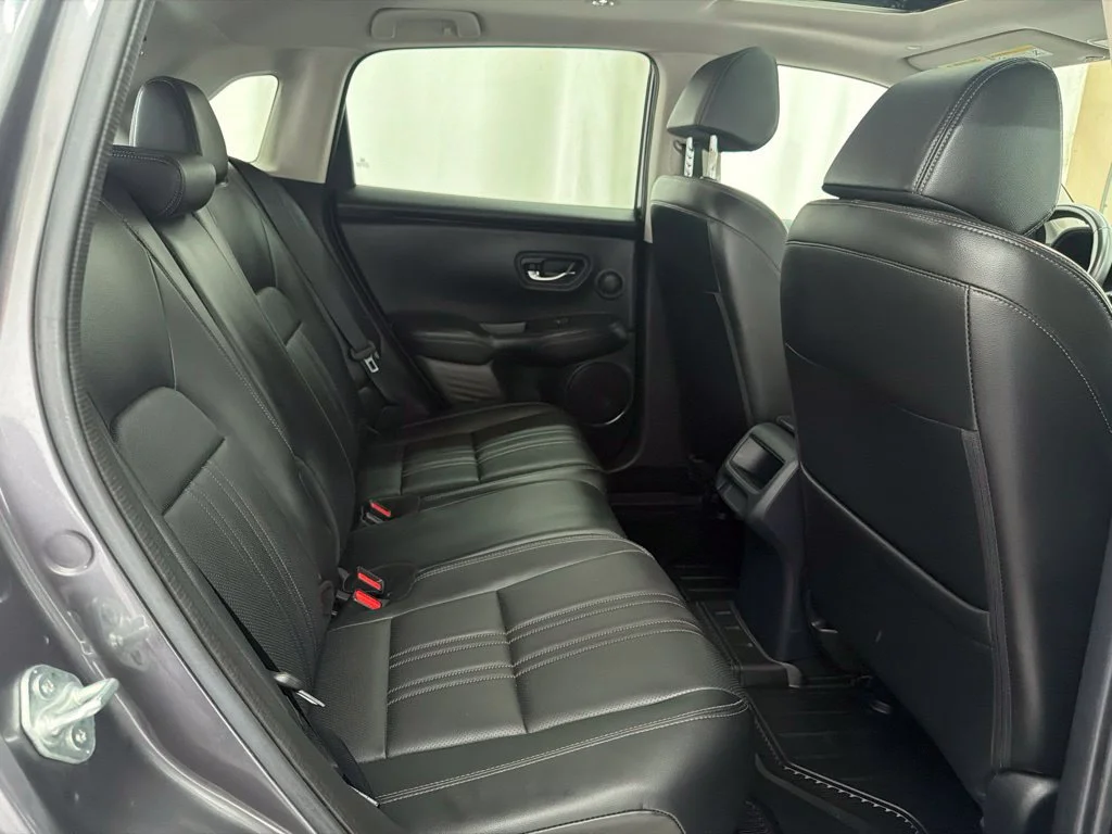 Used 2023 Gray Honda EX-L image 22