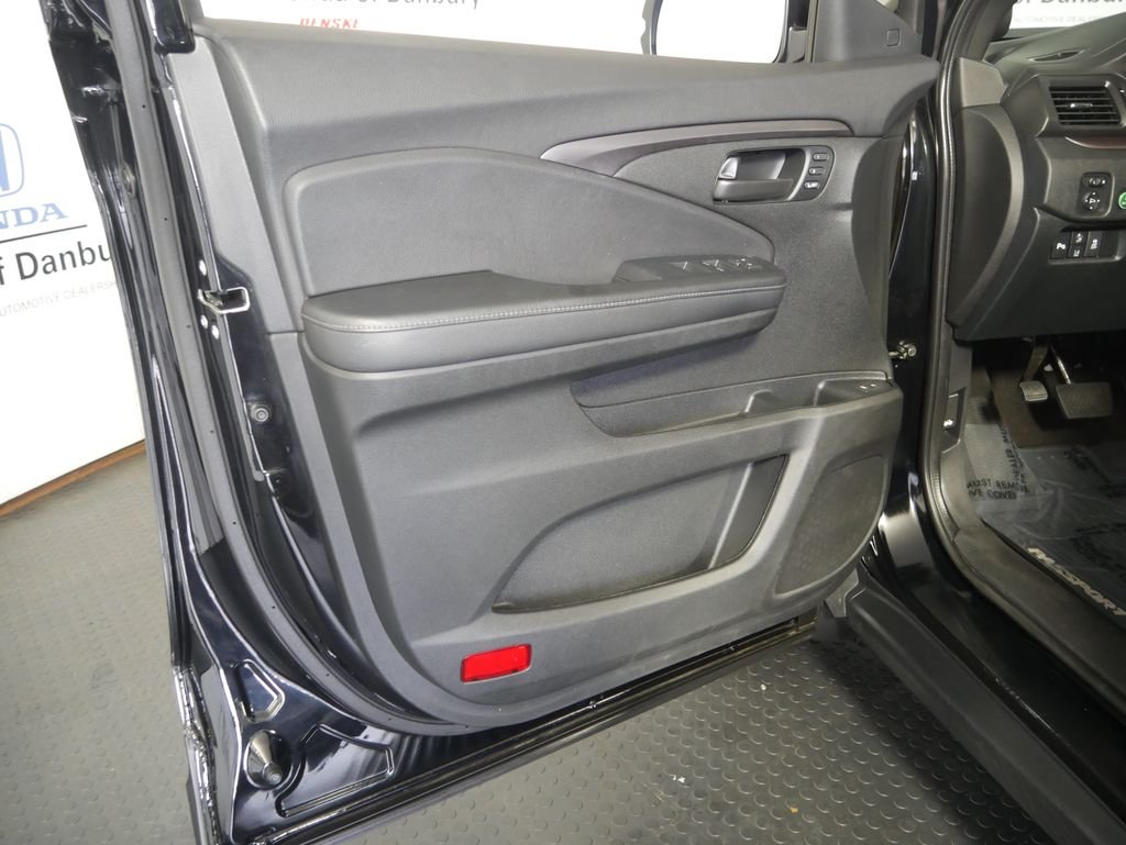 2023 Honda Passport EX-L - Photo 14