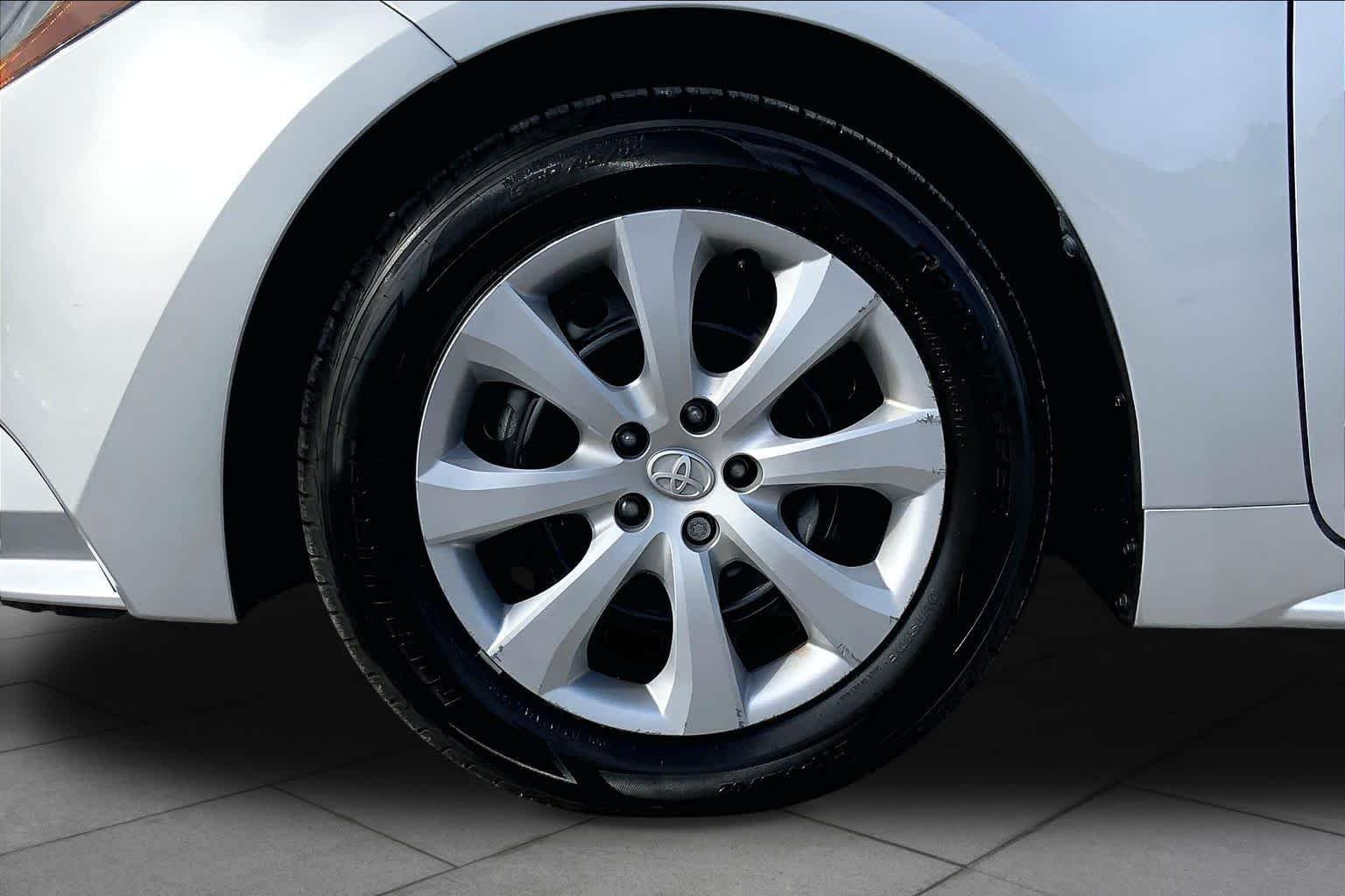 Used 2024 Classic Silver Metallic Toyota LE image 11