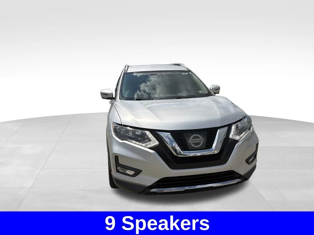 Used 2017 Silver Nissan SL image 5