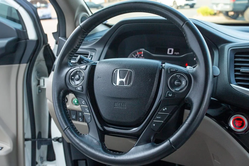 Certified Used 2017 White Diamond Pearl Honda AWD Touring image 25