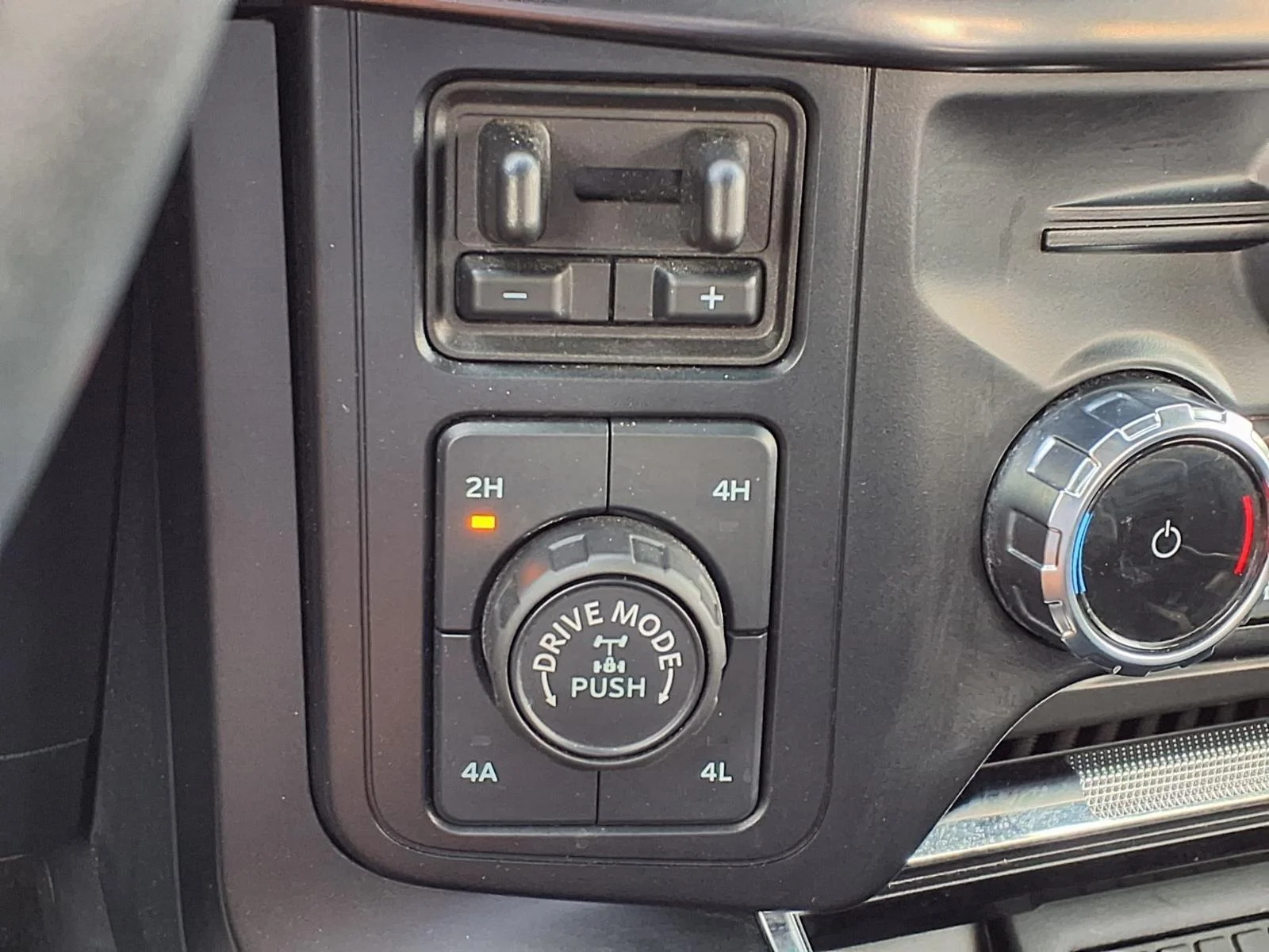 Used 2024 Avalanche Ford Raptor image 6