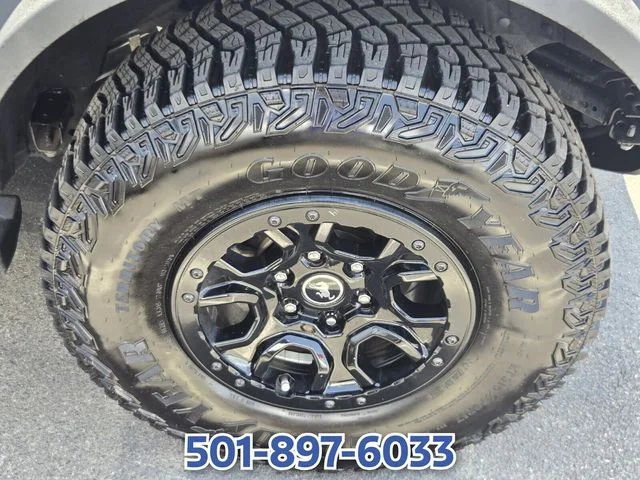 Used 2023 Gray Ford Wildtrak image 6