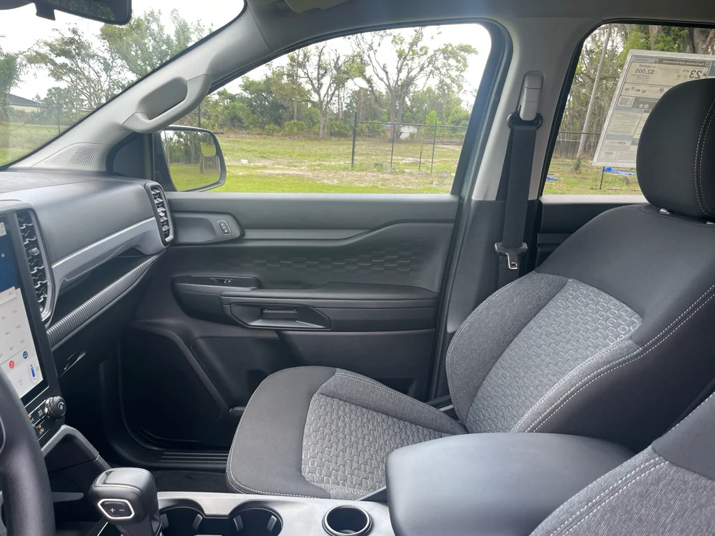 2025 Ford Ranger XL - Photo 15