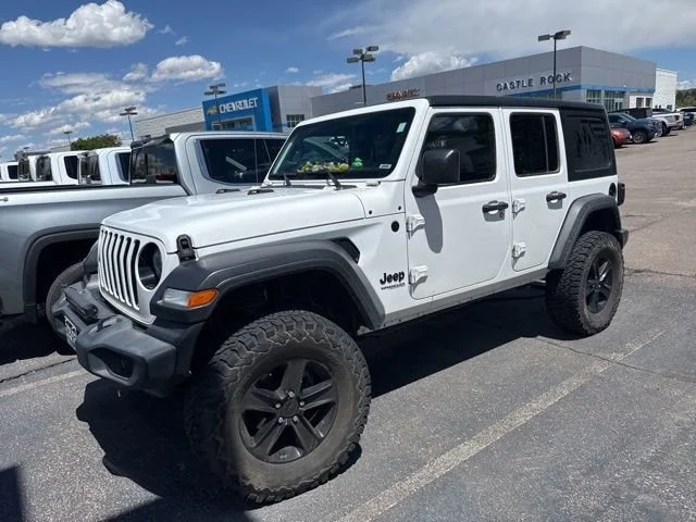 Used 2021 White Jeep Sport Altitude 4x4 image 2