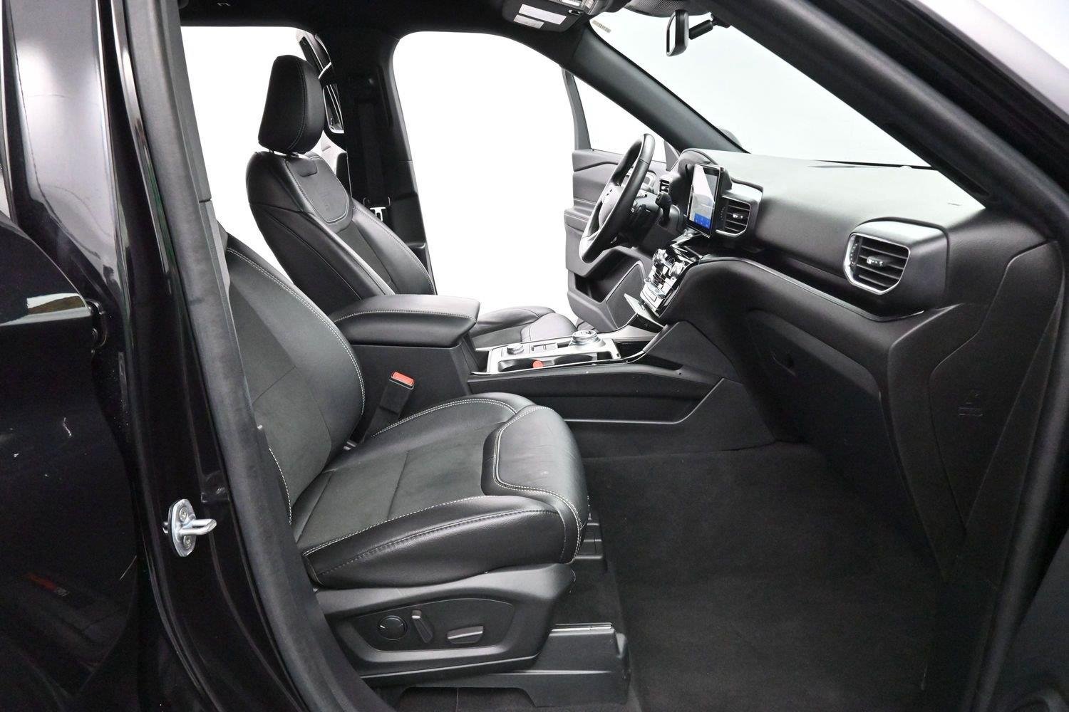 Used 2022 Agate Black Ford ST image 31