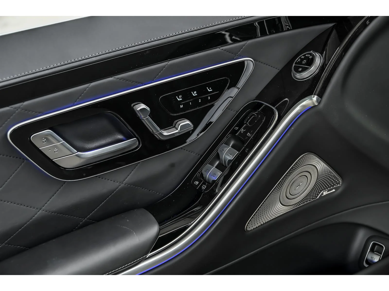 Used 2023 Black Mercedes-Benz S 580 4MATIC® image 9