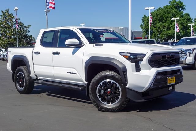 2026 Toyota Tacoma TRD Off Road - Photo 6