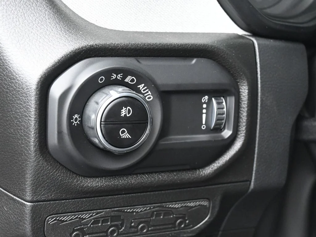 New 2026 Black Clear-Coat Exterior Paint Jeep Sport S image 14