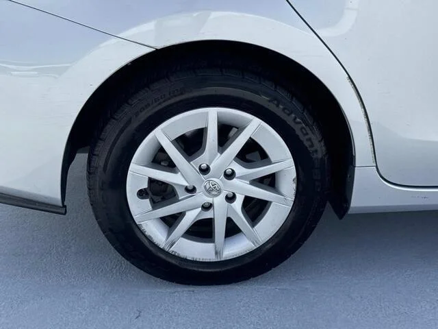 Used 2015 Classic Silver Metallic Toyota Three image 7