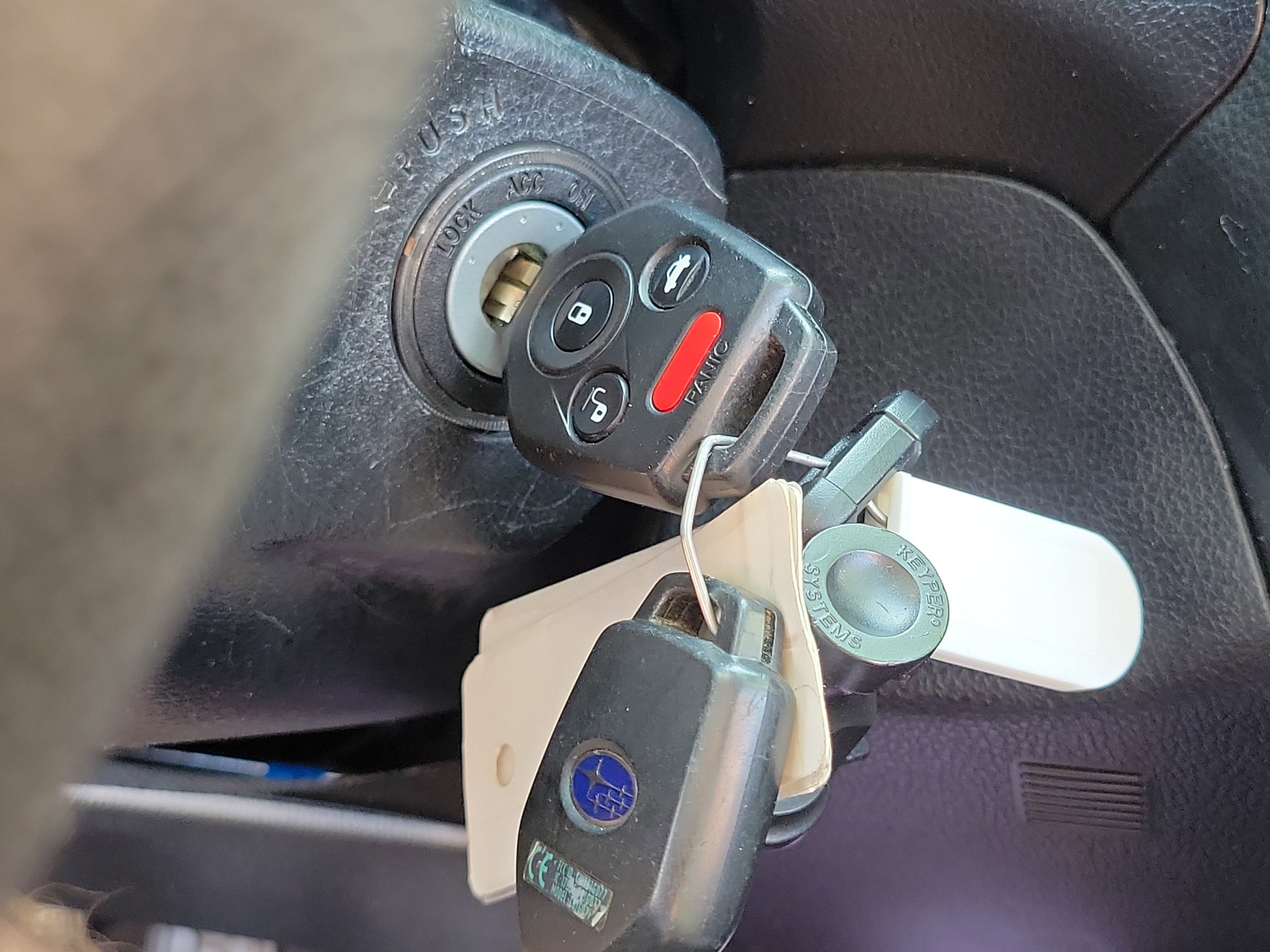 Used 2018 Ice Silver Metallic Subaru  image 15