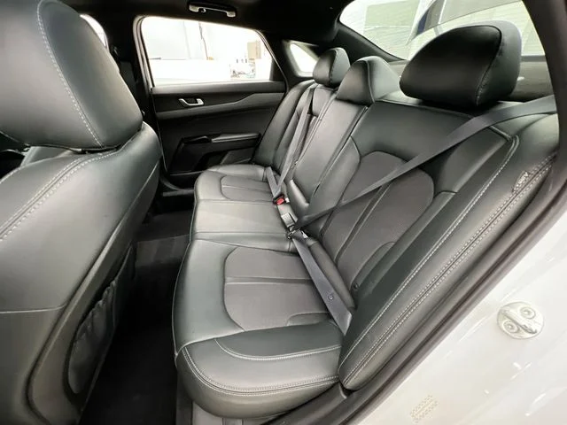 Used 2023 White Kia GT-Line image 11
