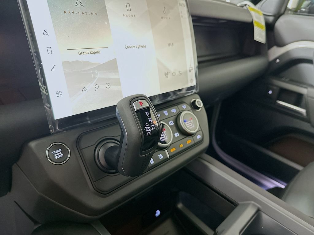 2026 Land Rover Defender S - Photo 21