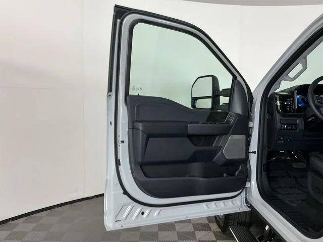 New 2026 Avalanche Ford Lariat image 17