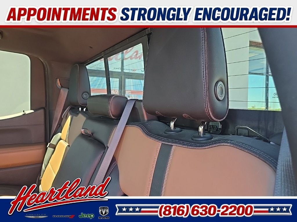 Used 2019 Beige Chevrolet High Country image 112