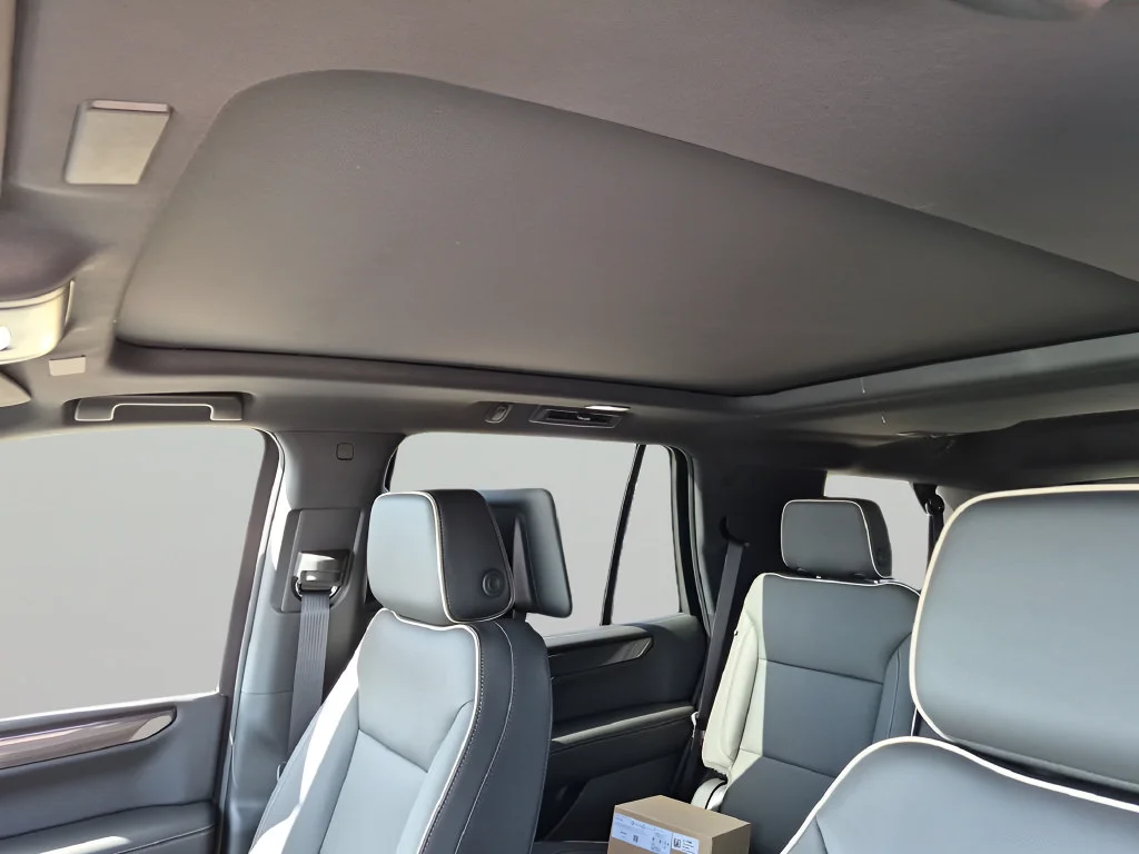 New 2026 Onyx Black GMC Elevation image 32