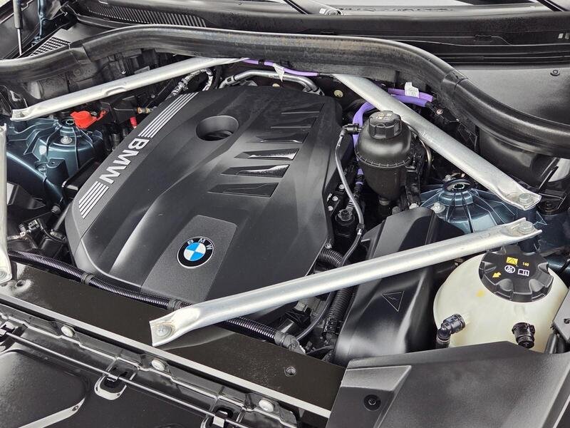 Used 2025 Blue BMW XDRIVE40I SPORTS ACTIVITY VEHICLE image 22