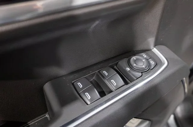 2026 Chevrolet Silverado 1500 LT - Photo 12