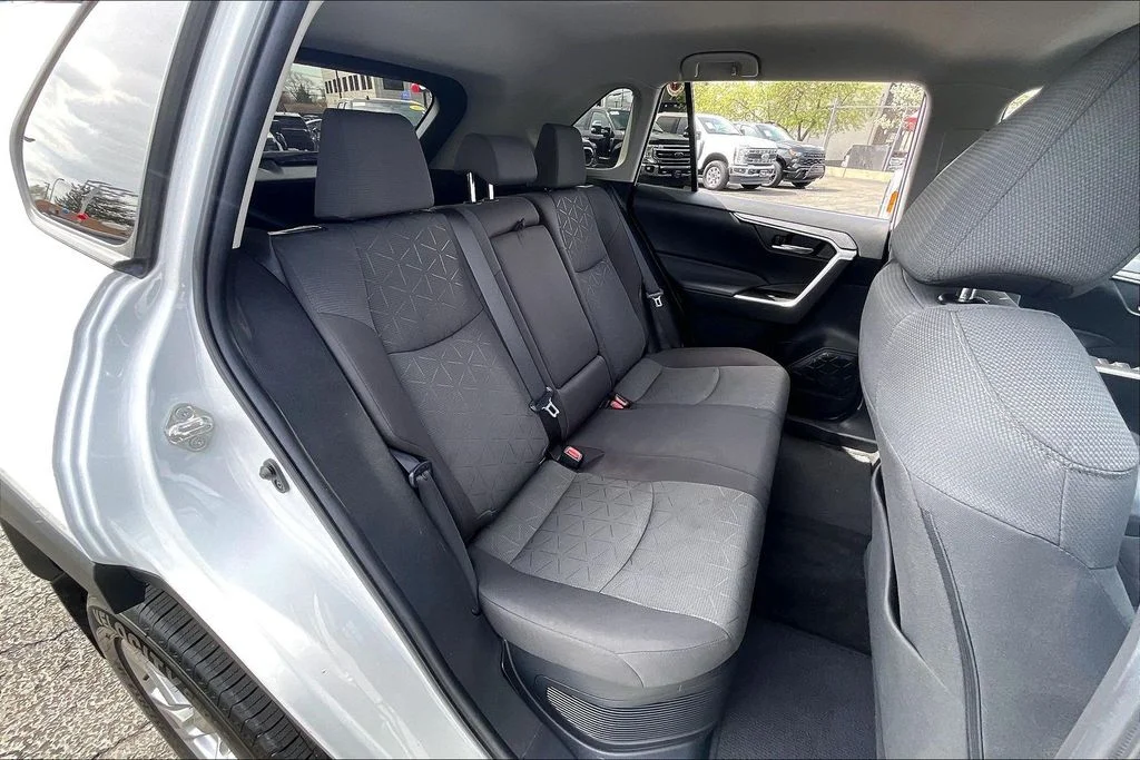 Used 2021 White Toyota XLE image 25