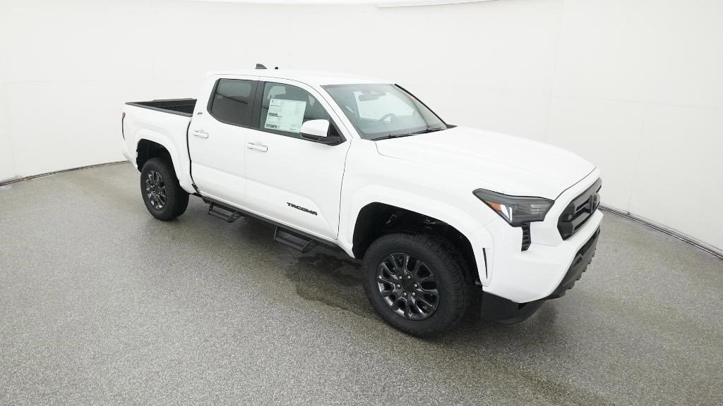 2025 Toyota Tacoma SR5 - Photo 16