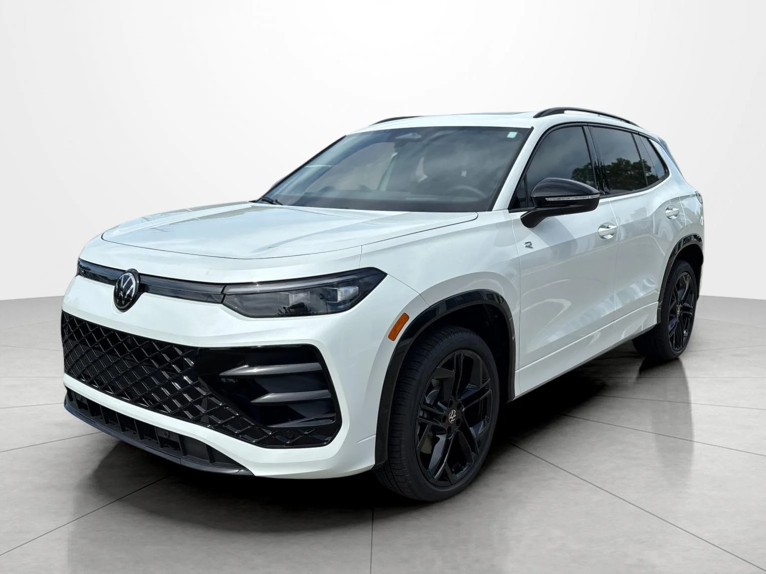 New 2026 opal white pearl Volkswagen SE R-Line Black image 1