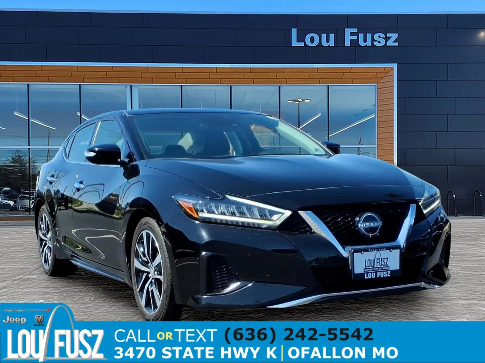 2023 Nissan Maxima SV's photo