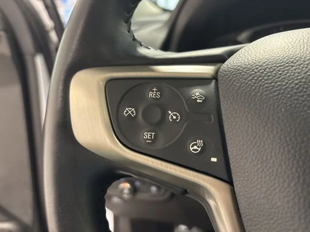 Used 2020 WHITE FROST TRICOAT GMC Denali image 21