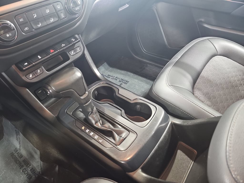 Used 2018 CENTENNIAL BLUE METALLIC Chevrolet 4WD Z71 image 26