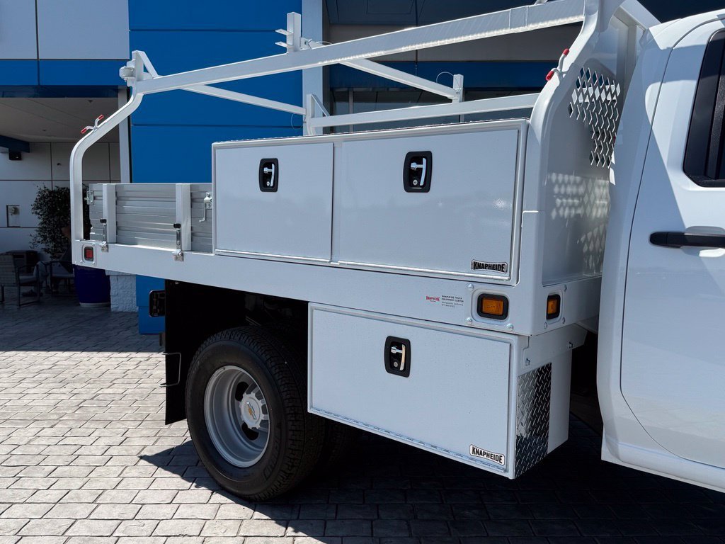 2026 Chevrolet Silverado 3500 HD Chassis Cab Work Truck view 10