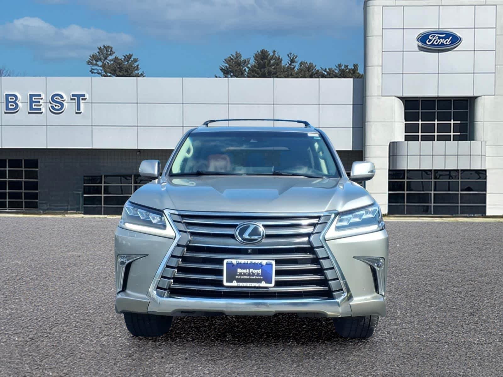 Used 2019 Atomic Silver Lexus  image 10