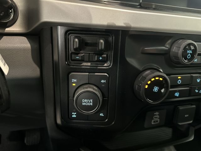 New 2026 Agate Black Metallic Ford F-250® XL image 27
