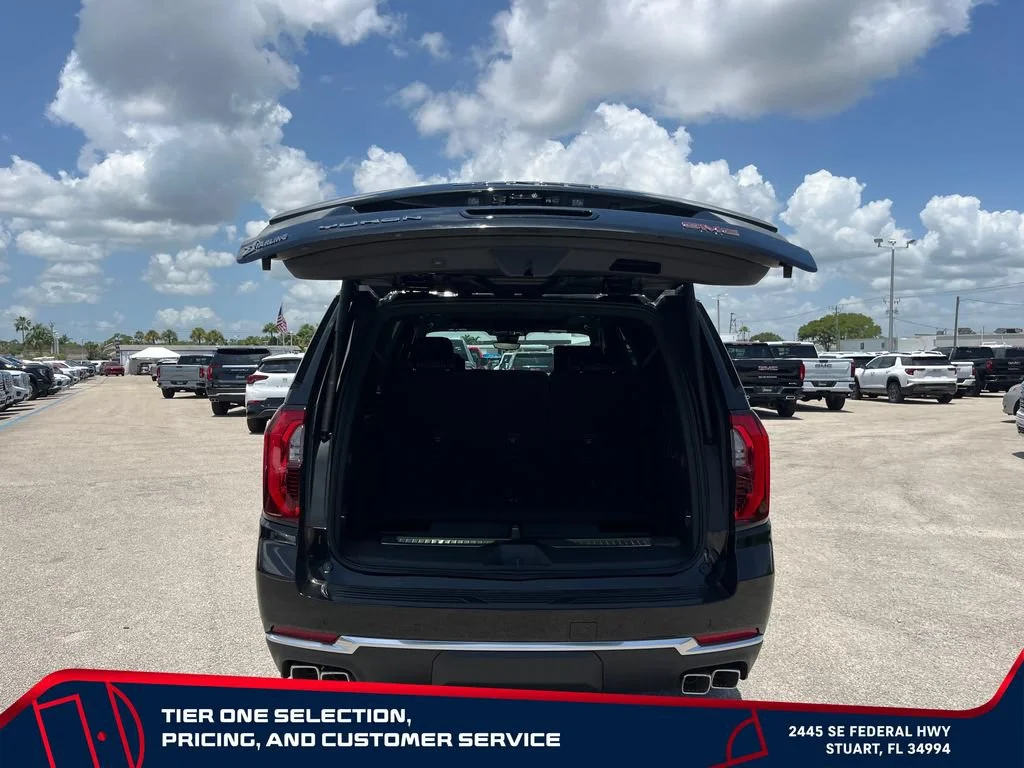 2026 GMC Yukon XL Denali - Photo 17