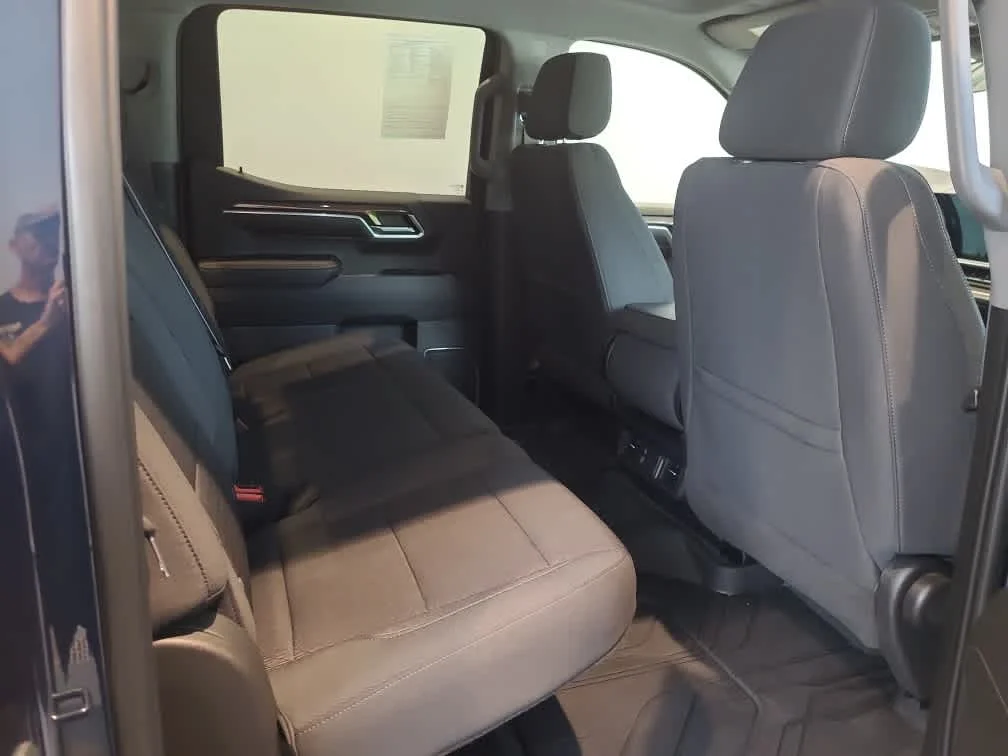 Used 2022 Northsky Blue Metallic Chevrolet LT image 16