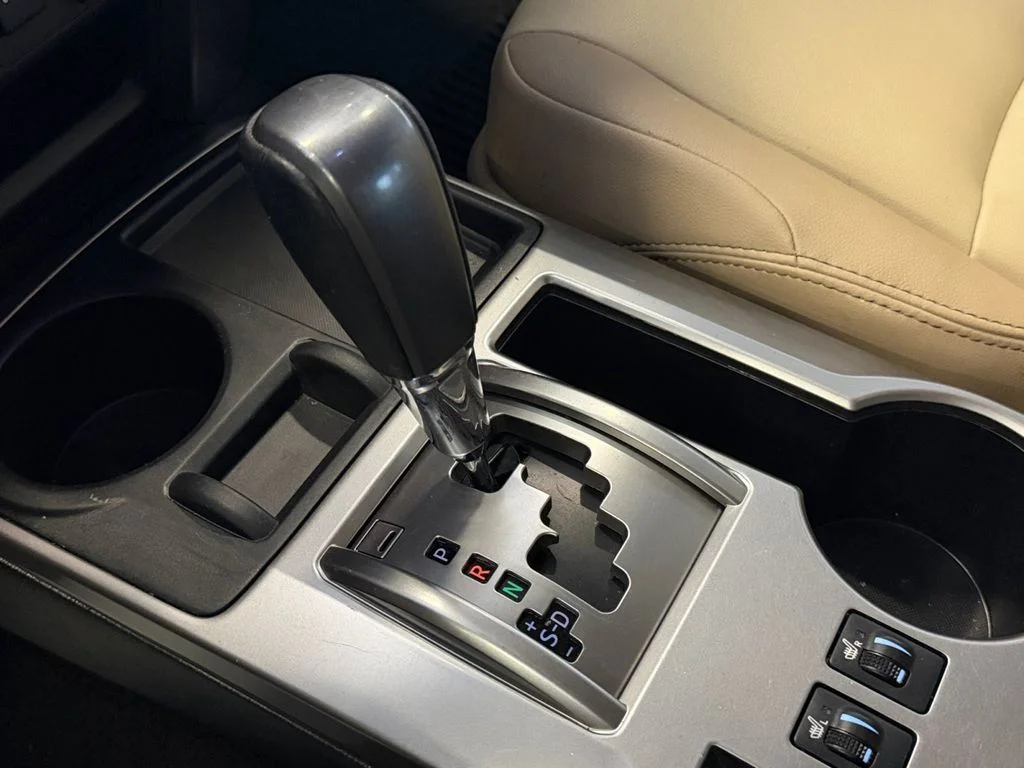Used 2022 White Toyota SR5 Premium image 31