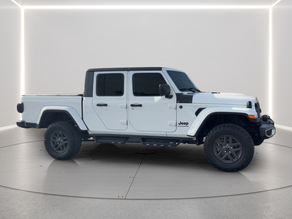 Used 2024 Bright White Clearcoat Jeep Sport S image 4