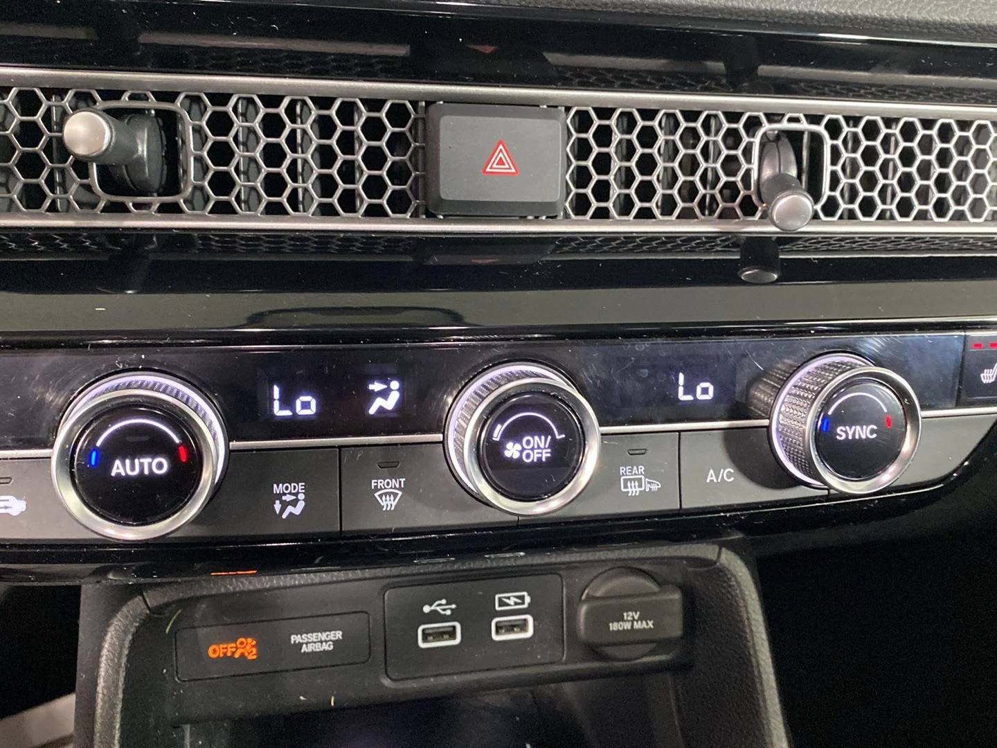 Used 2023 Crystal Black Pearl Honda Touring image 3