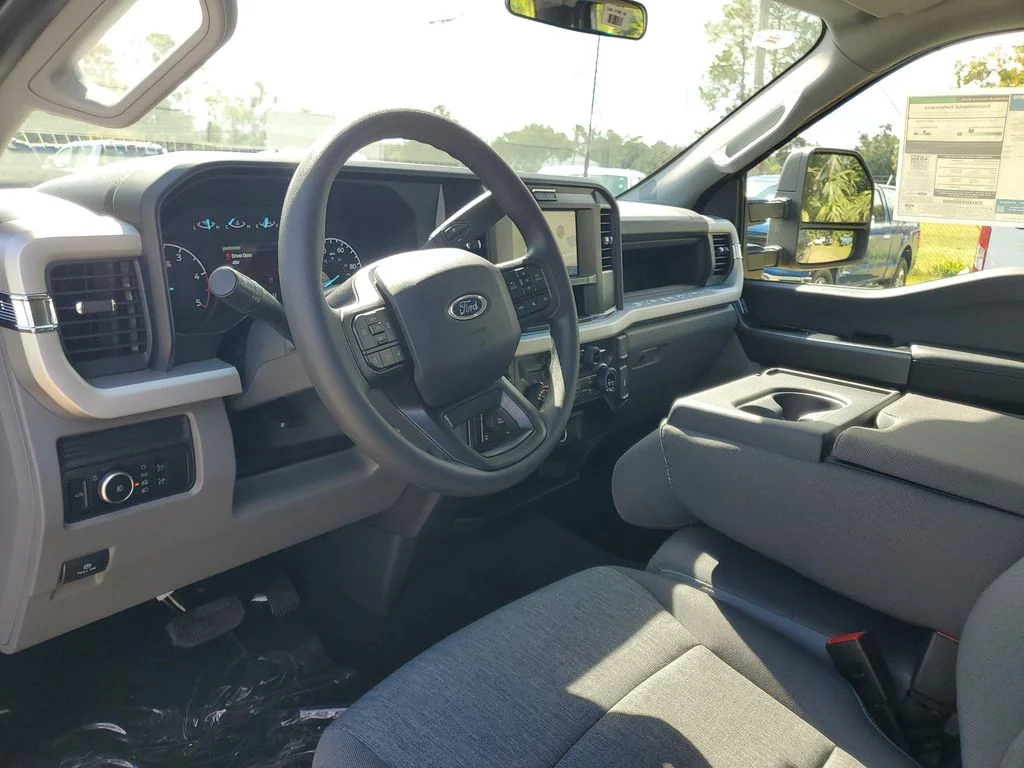 2026 Ford F-250 Super Duty XL - Photo 8
