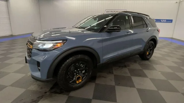 New 2027 Vapor Blue Metallic Ford Tremor® image 4