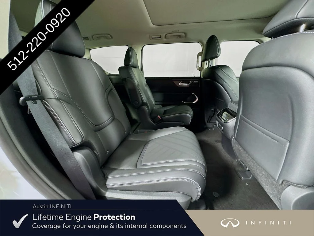 New 2027 White INFINITI LUXE image 38