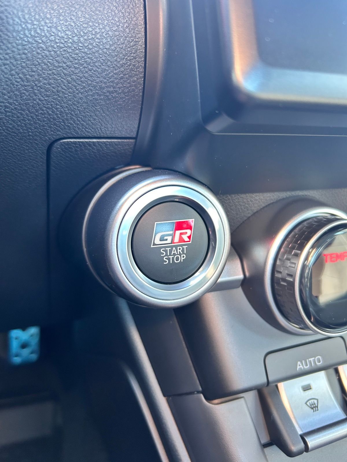 2025 Toyota GR86 Premium - Photo 29