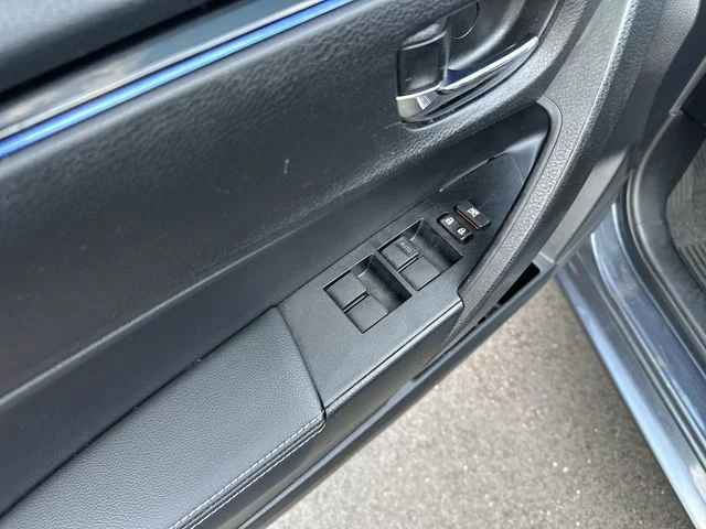 Used 2017 Gray Toyota SE image 14