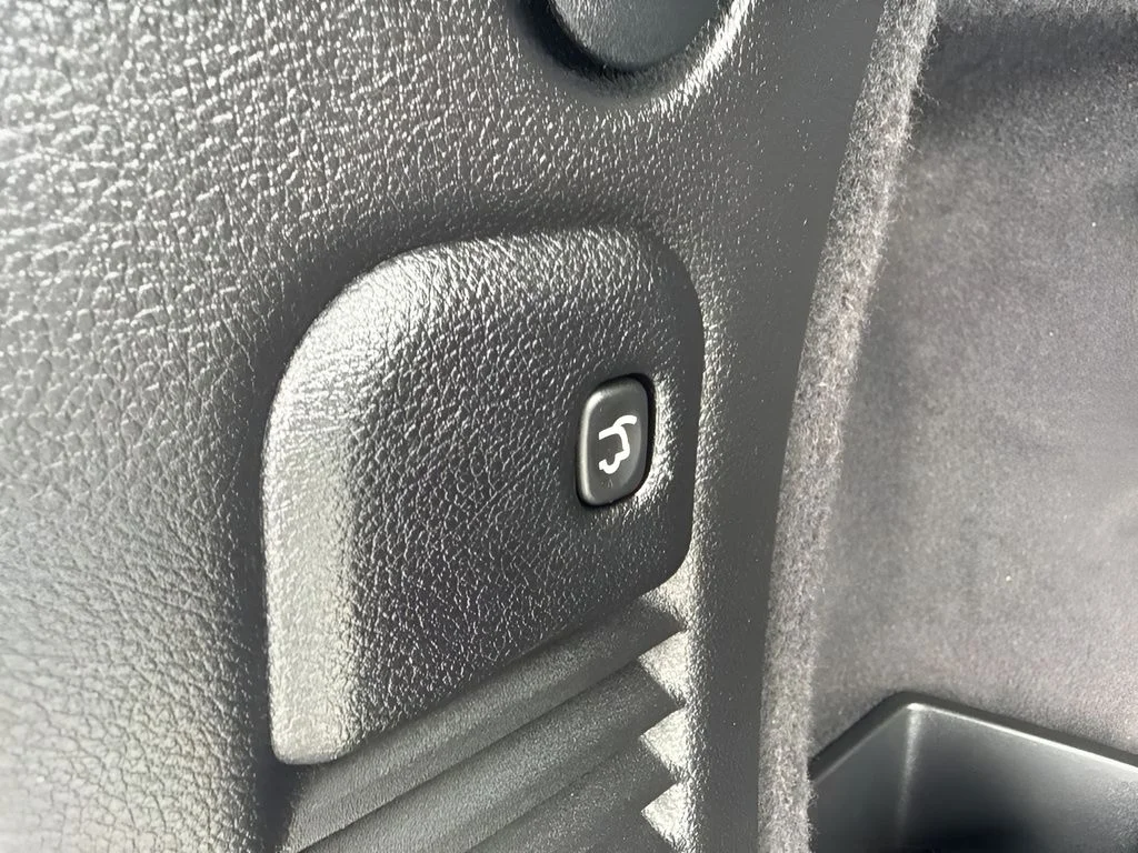 Used 2024 Black Dodge R/T Premium image 27