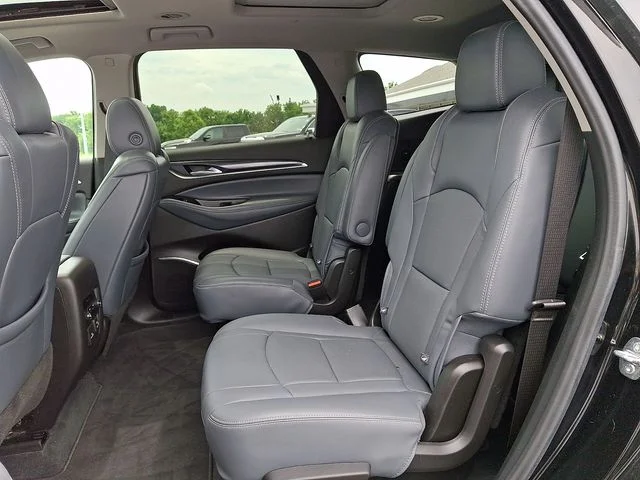 Used 2021 Black Buick Essence image 11