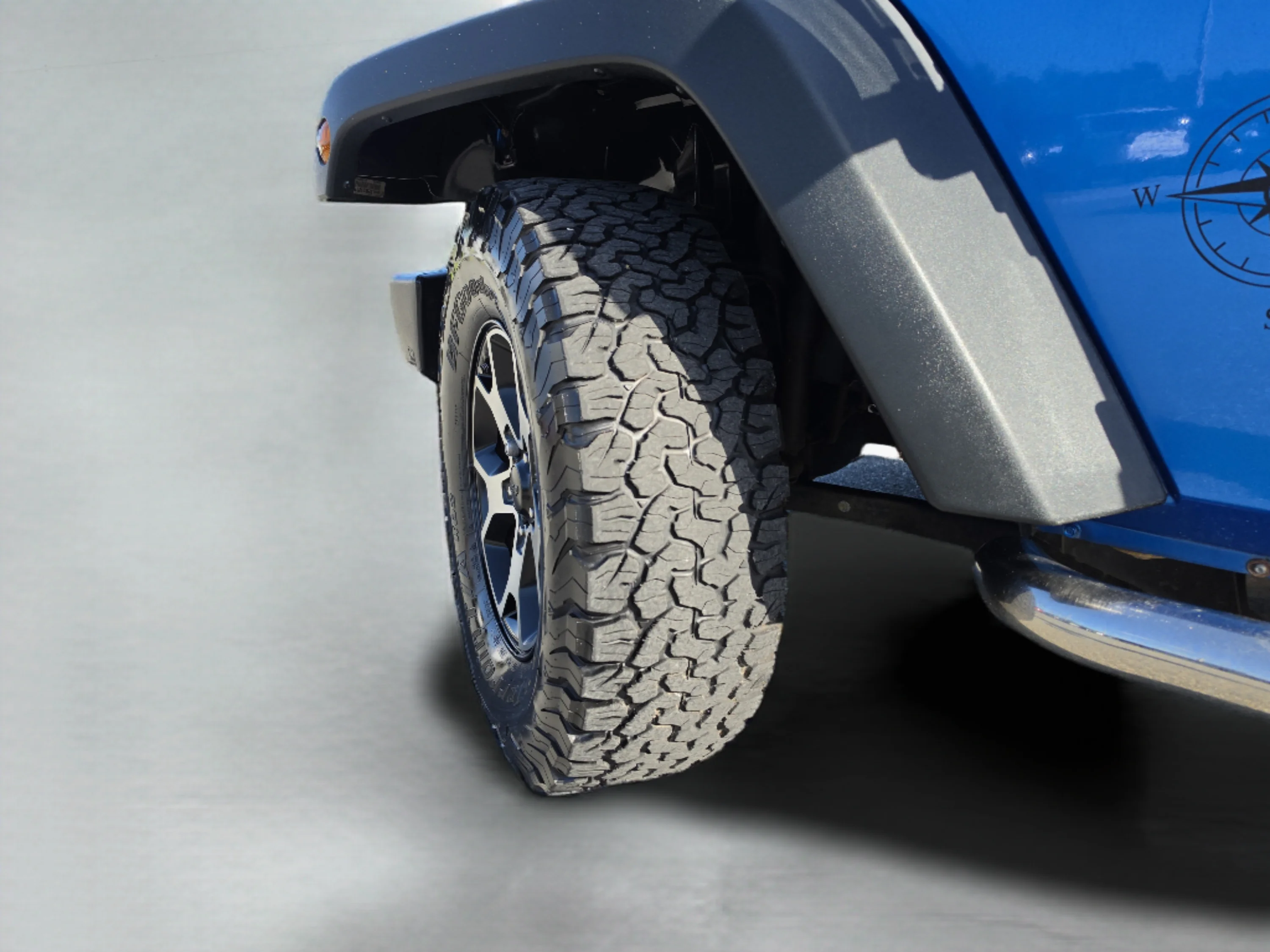 Used 2015 Hydro Blue Pearl Coat Jeep Sport image 38