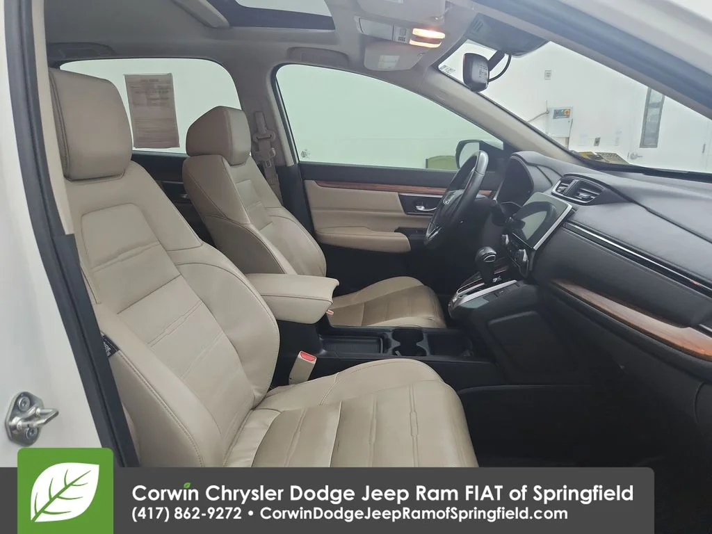 Used 2018 White Honda Touring image 34