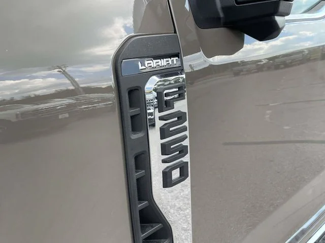New 2026 Marsh Gray Ford Lariat image 11