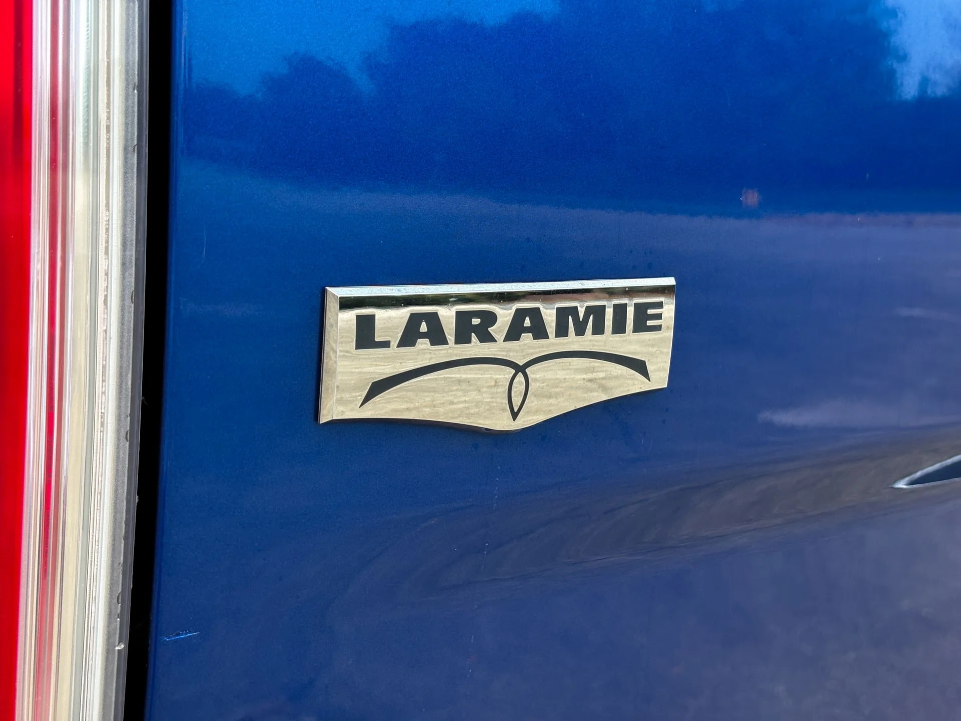 Used 2016 Blue Ram Laramie image 12