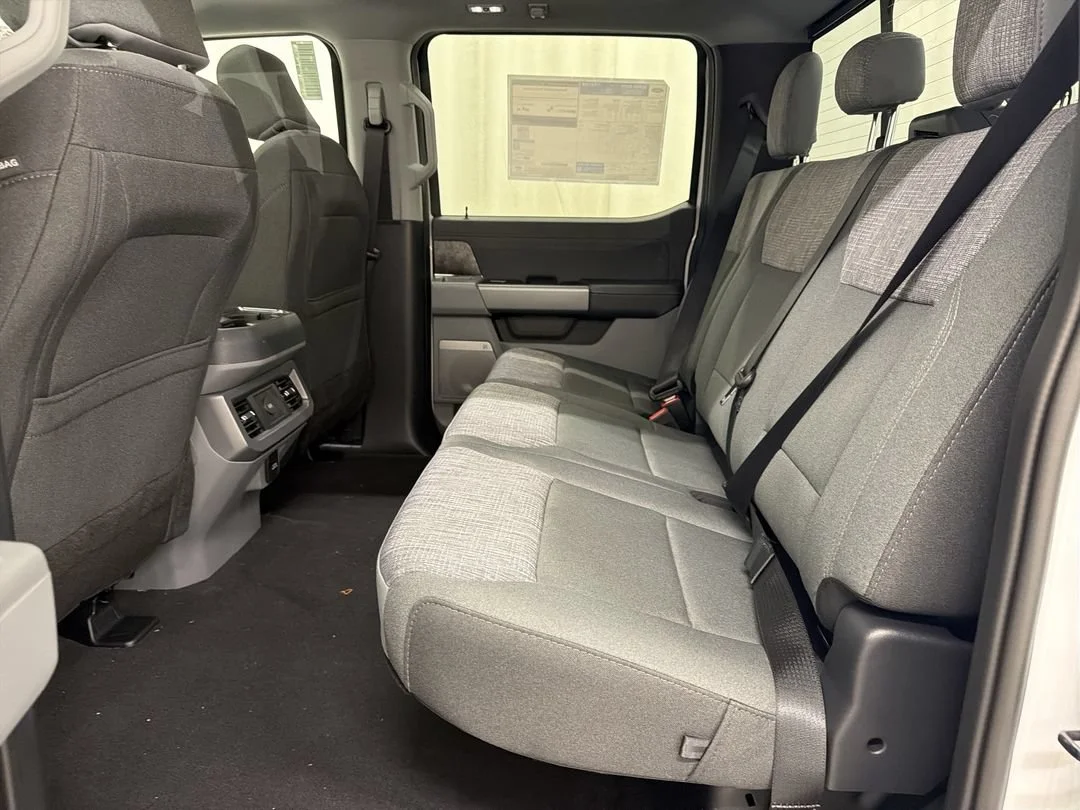New 2026 Oxford White Ford F-250® XLT image 19