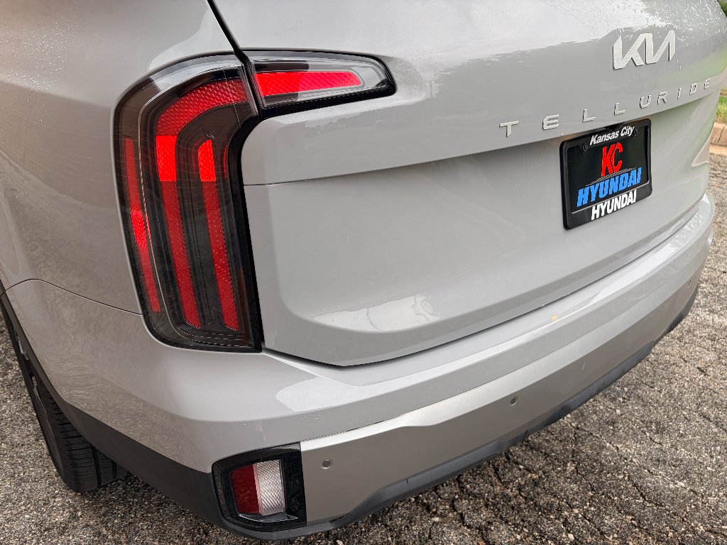 Used 2023 Wolf Gray Kia SX X-Line image 27